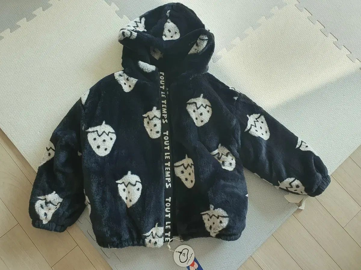 リミテドゥドゥ いちご フード アウター XL 120