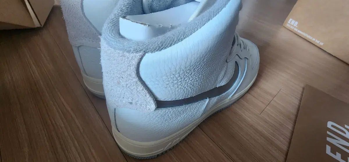  ナイキ エアフォース 1 ハイ スカルプト シルバー シューズ(男性用) バスケットボール