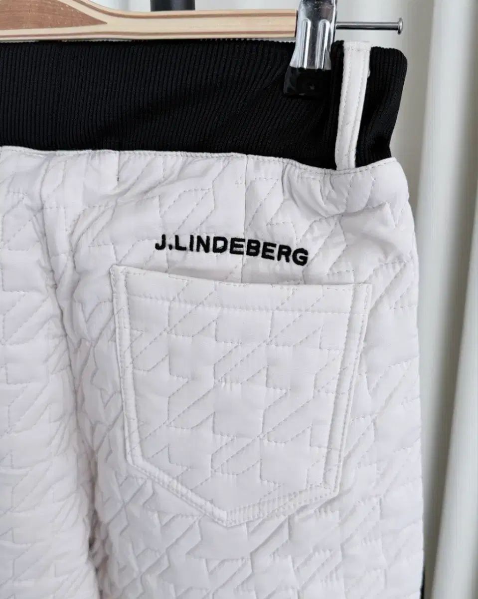 J.LINDEBERG J.リンドバーグ レディース キルティング ジョガーパンツ