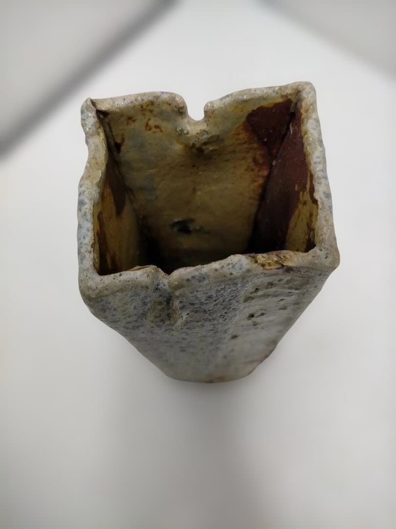  淡青彩 花瓶 和弘 作 共 花入 花器 陶器 焼物 陶芸 民藝 茶道具 華道具 置物 インテリア 和モダン 251217-5 T 一輪挿し 花瓶 花器 インテリア 生活道具