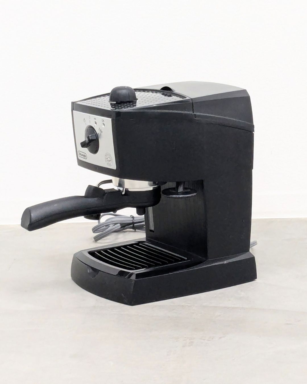 Bランク デロンギ エスプレッソ カプチーノメーカー EC 152 J 欠けあり