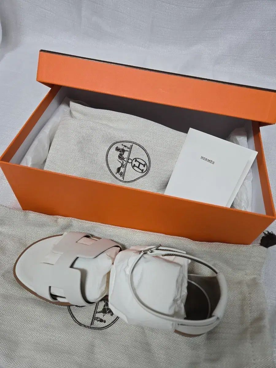 エルメス オラン サンダル 白 フルセット