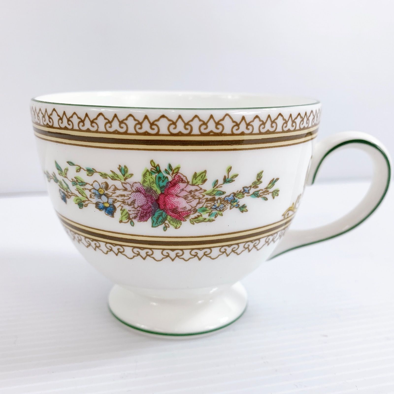 H-278 WEDGWOOD ウェッジウッド カップ＆ソーサー Bone China 花柄 