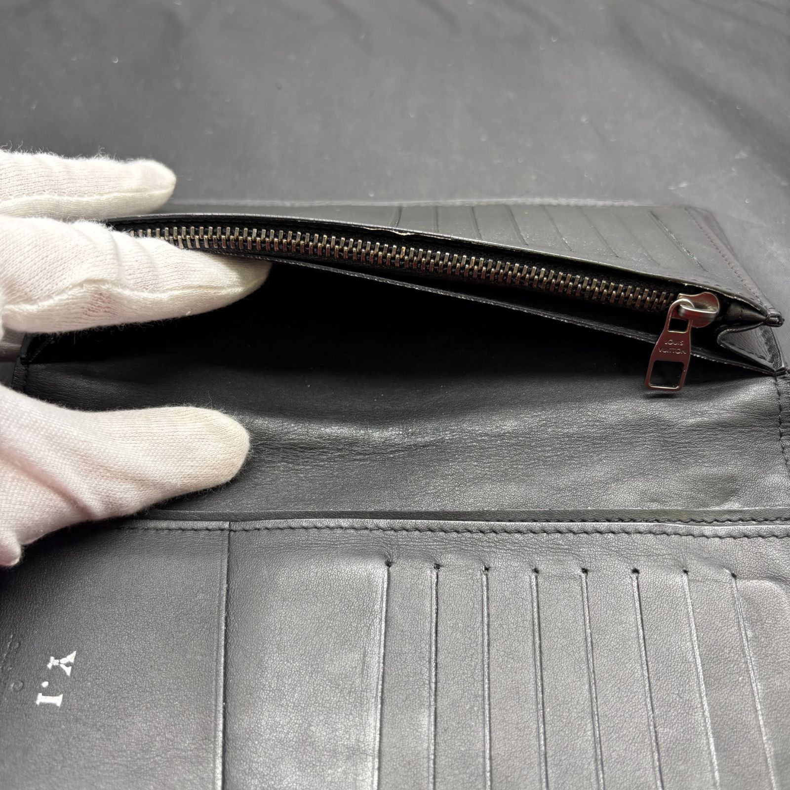 ダミエアンフィニ