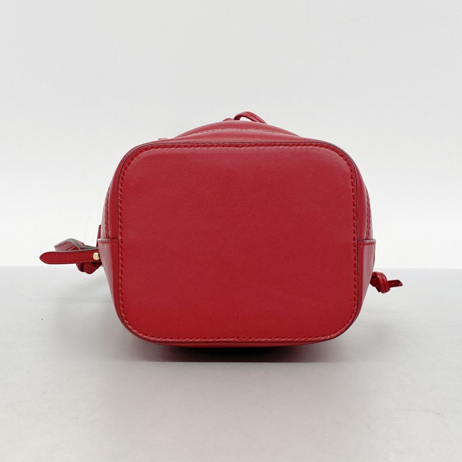 フェンディ(Fendi) フェンディ ハンドバッグ モン トレゾール レザー