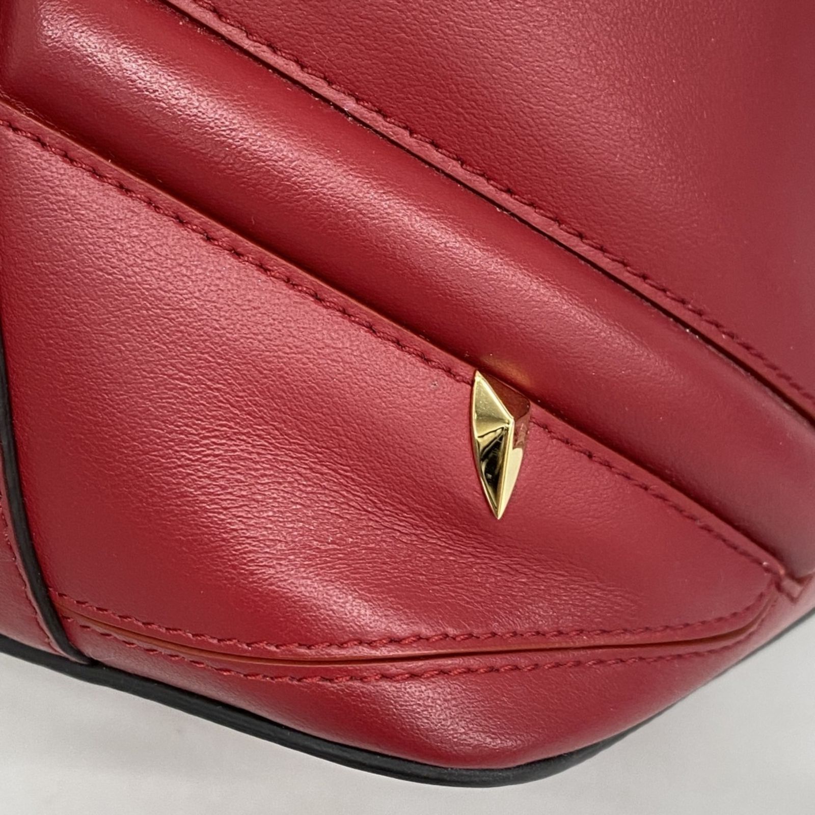 フェンディ(Fendi) フェンディ ハンドバッグ モン トレゾール レザー