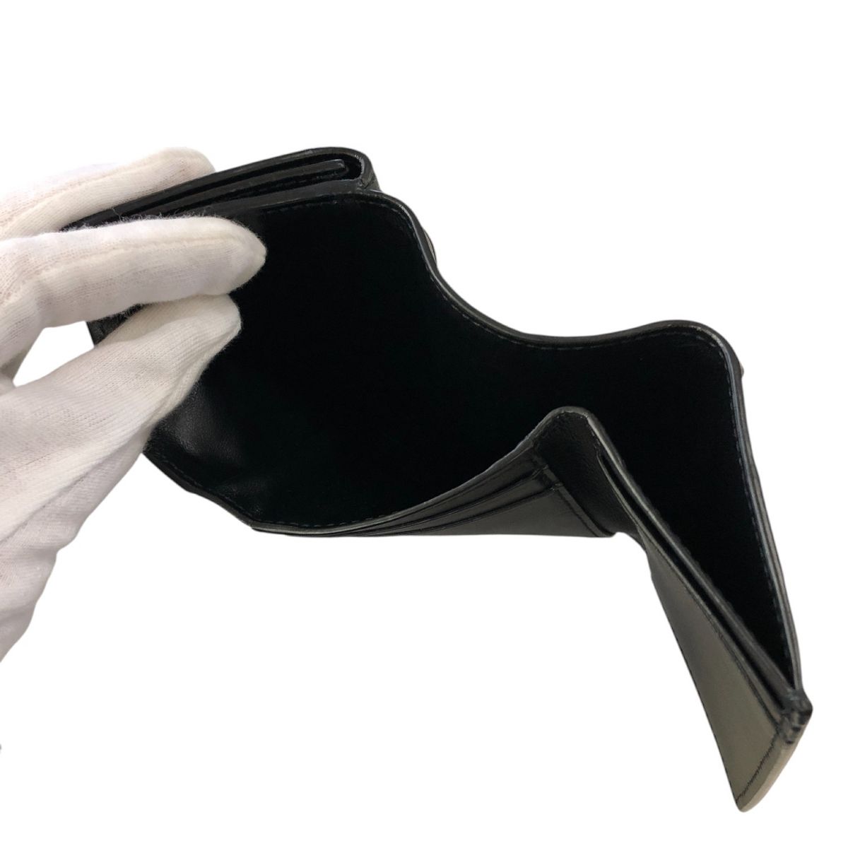 三つ折り財布 小銭入れ付き