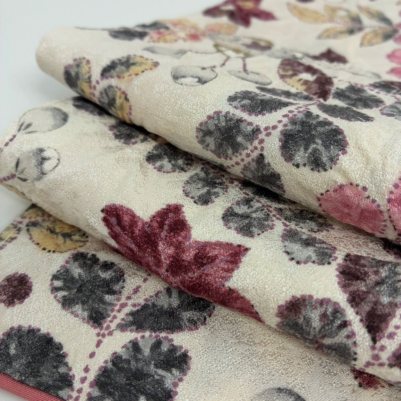 小紋 辻ヶ花絞り 裄65 素敵な染め 正絹 着物 MK-2305 - メルカリ