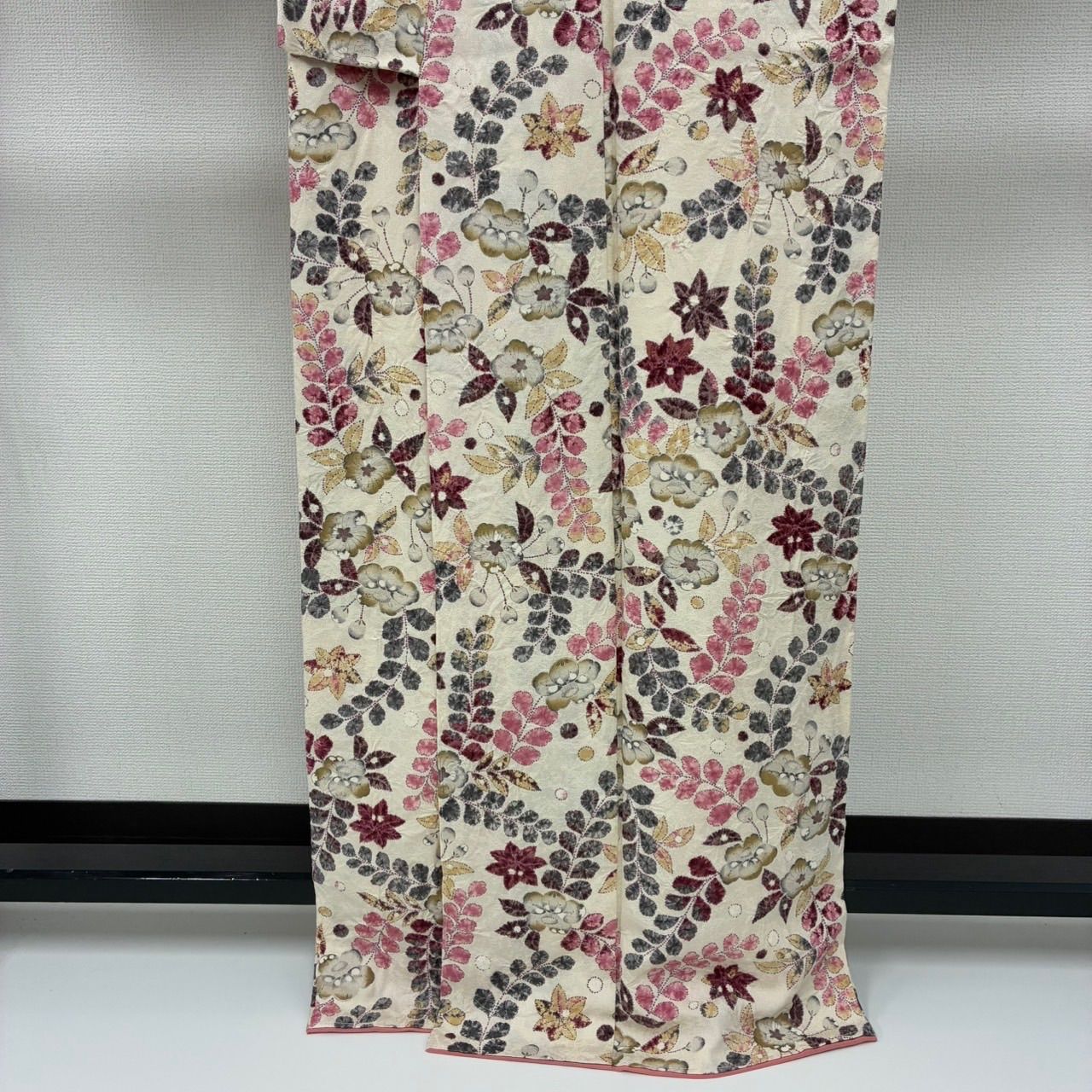 小紋 辻ヶ花絞り 裄65 素敵な染め 正絹 着物 MK-2305 - メルカリ