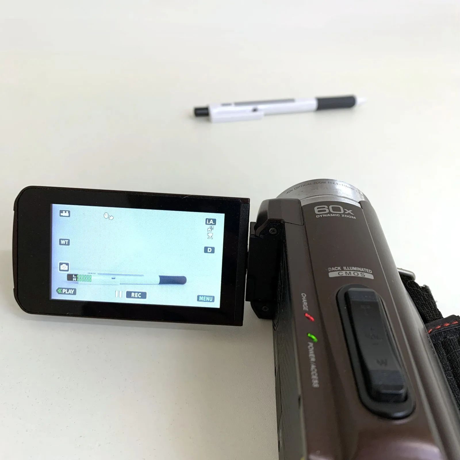 中古品】JVC GZ-R70-T ビデオカメラ フルHD 2014年製 GT - メルカリ