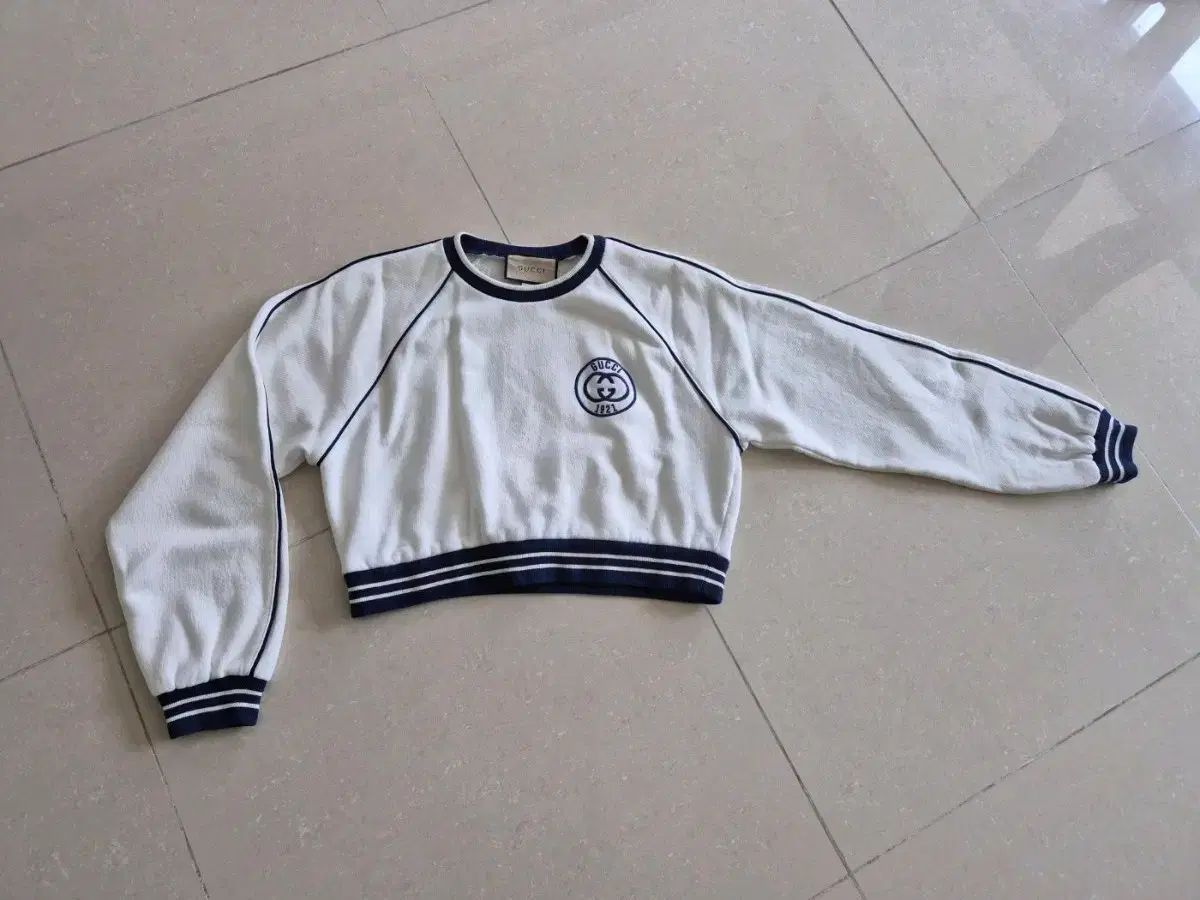 グッチ クロップド 刺繍 ジャージシャツ