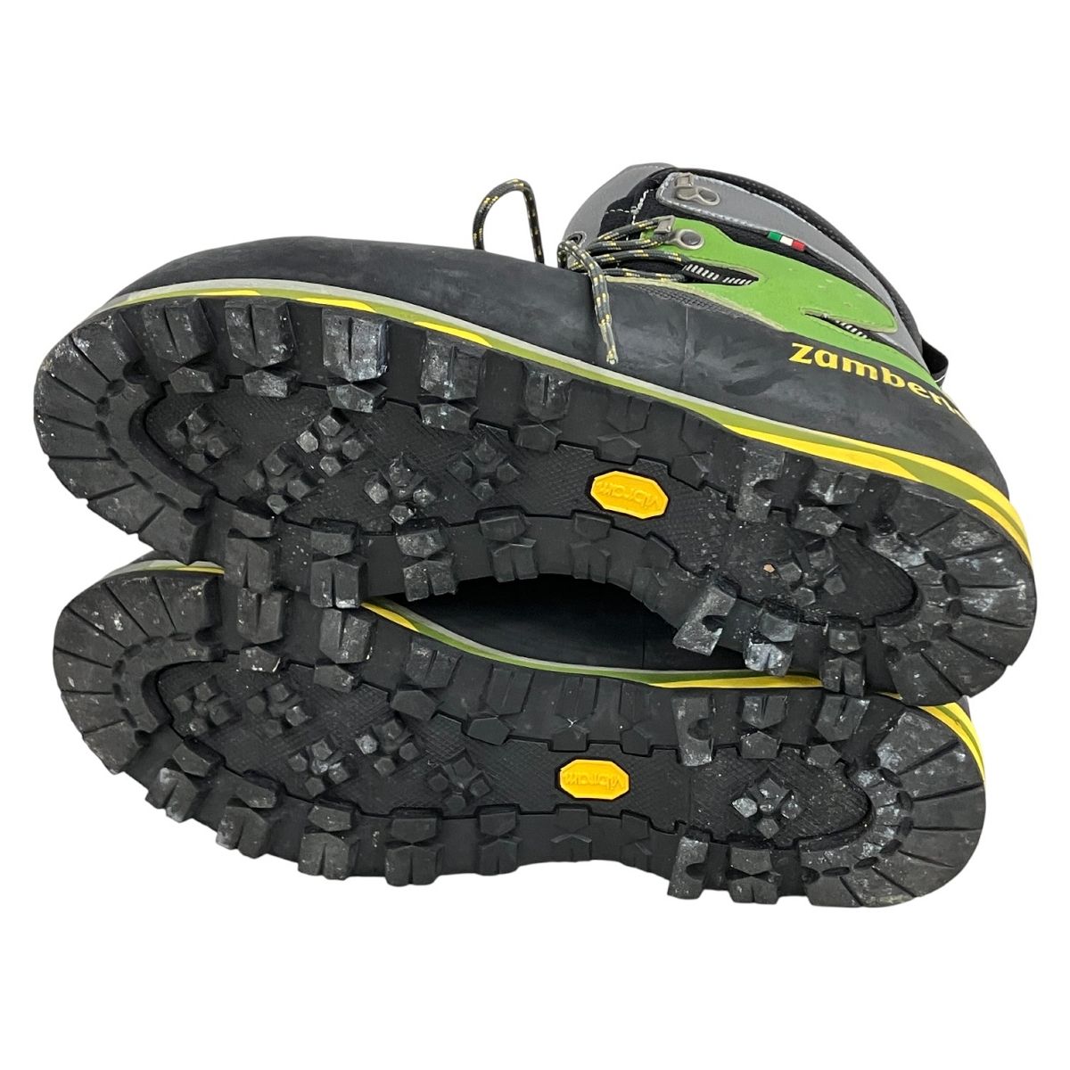 トレッキングシューズ