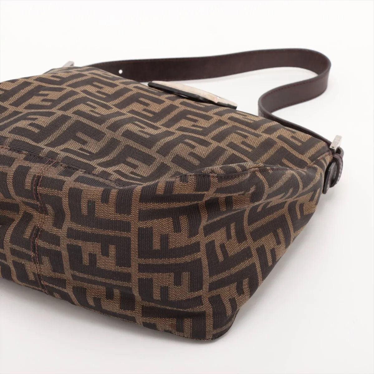 美品 フェンディ ズッカ マンマバケット バゲット FF金具 レザー