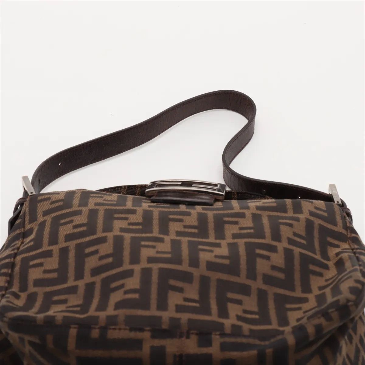 美品 フェンディ ズッカ マンマバケット バゲット FF金具 レザー
