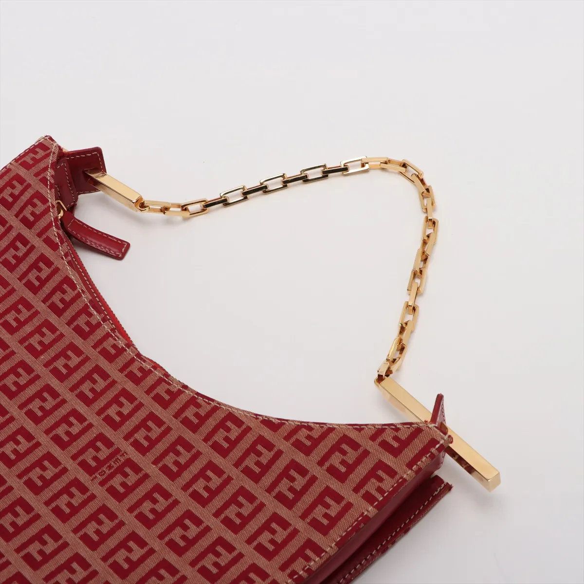 美品 フェンディ ズッキーノ ハーフムーン レザー キャンバス チェーン