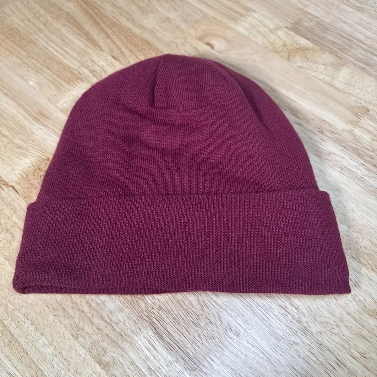 アークテリクス バード ロゴ ニット ビーニー マルーン