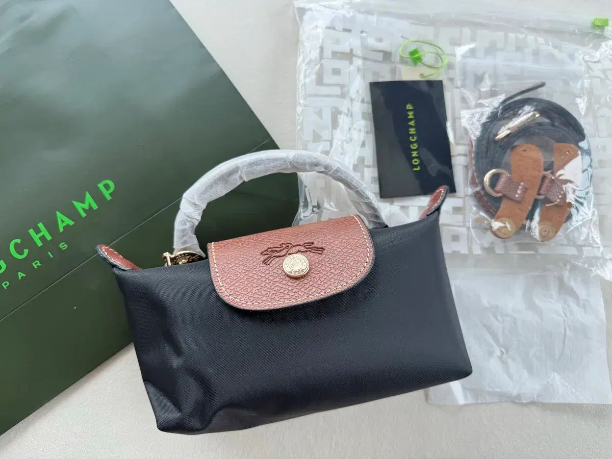 ロンシャン ミニ ポーチ クロスバック