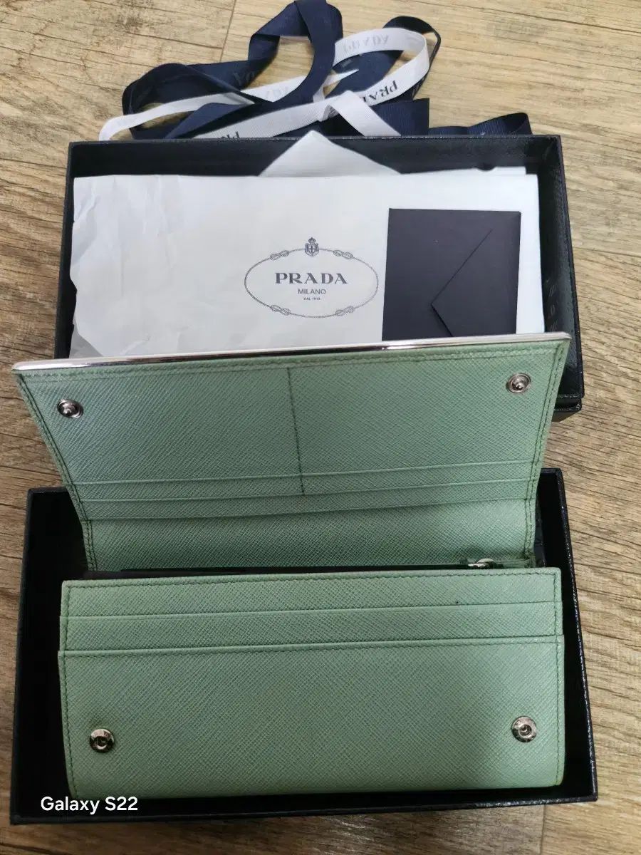 PRADA プラダ サフィアーノ 長財布 ミント色 フルセット