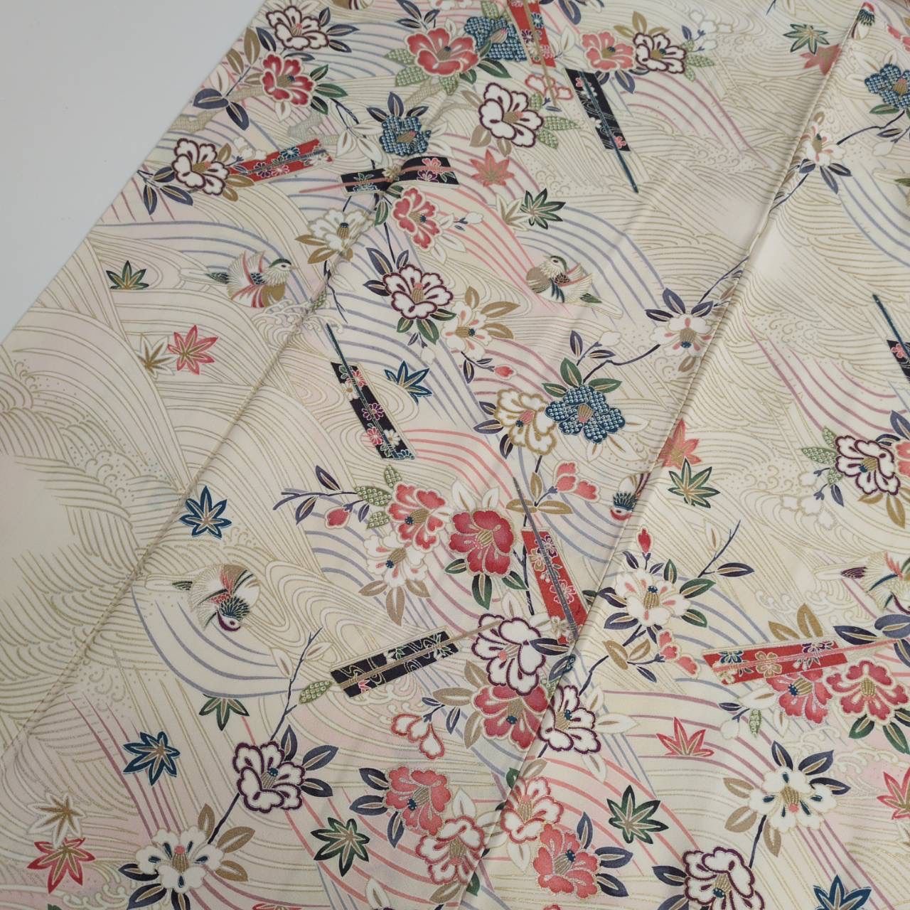 a14 未使用 花鳥唐草模様 正絹 小紋 裄66 a14 未使用 花鳥唐草模様 正絹 小紋 裄66 リサイクル着物】小紋 正絹 S