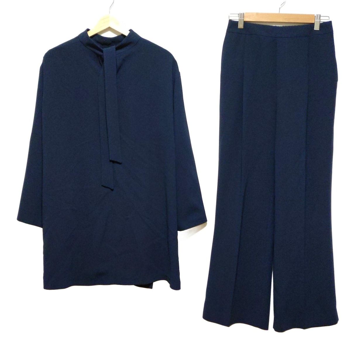 ADORE アドーア レディースパンツセットアップ レディース - ダークネイビー ボウタイ