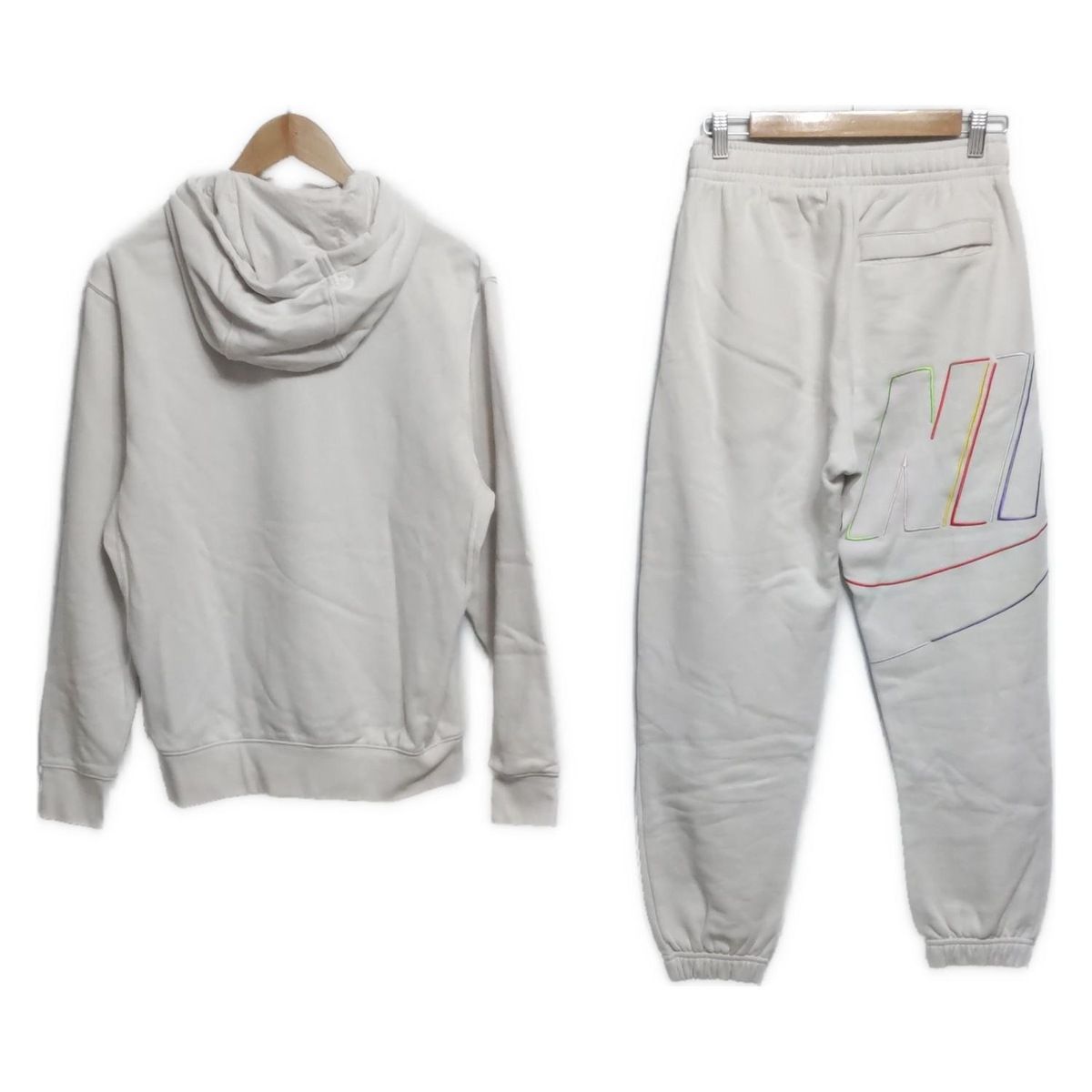 NIKE ナイキ レディースパンツセットアップ レディース - アイボリー×マルチ 刺繍