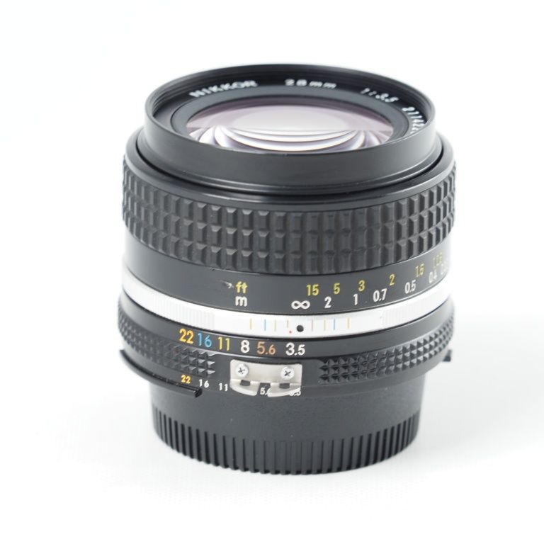 Nikon Ai-s NIKKOR 28 mm F 3.5 単焦点 ニコン ニッコール MFレンズ 14115