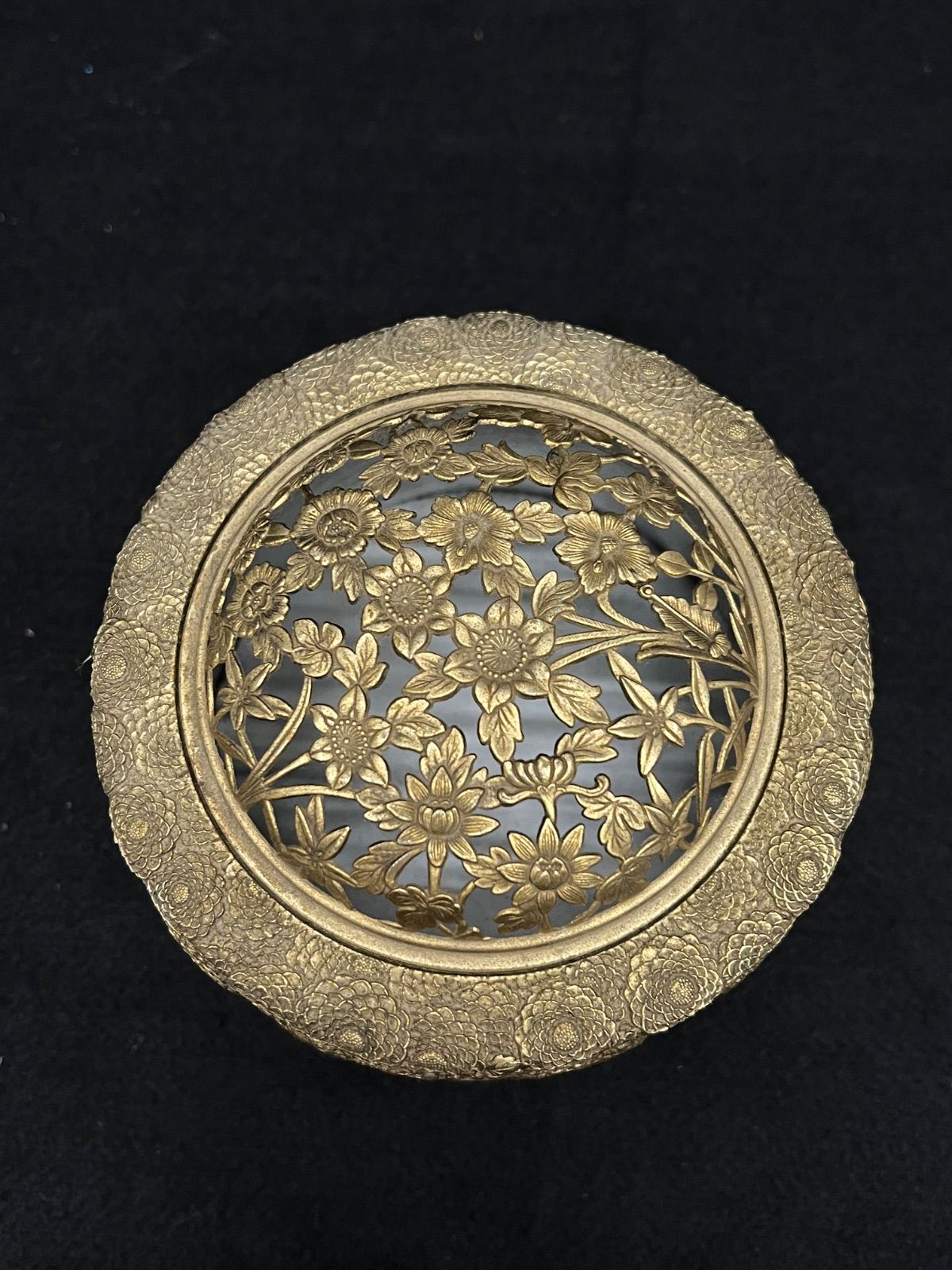 佐野宏采造 / 香炉 】菊花模様香炉 高岡銅器 工芸品 - メルカリ