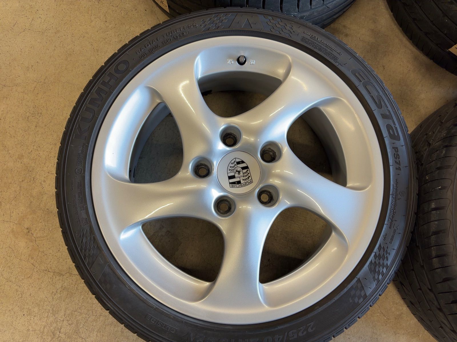 18インチ 4本セット