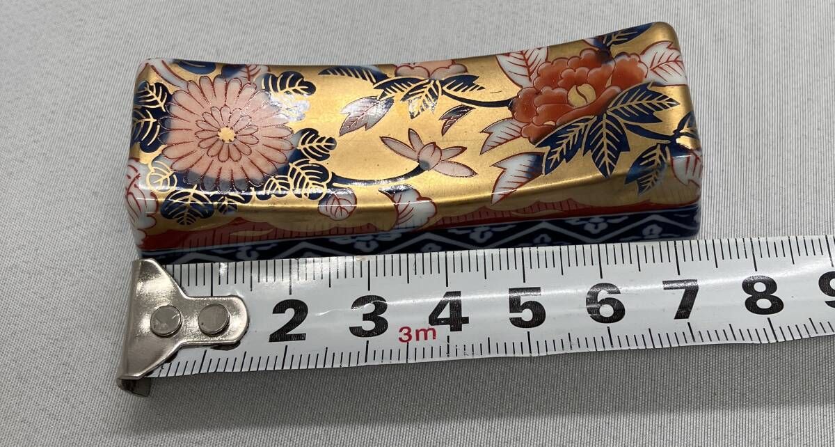 鎮金彩古伊万里 箸置 其泉作
