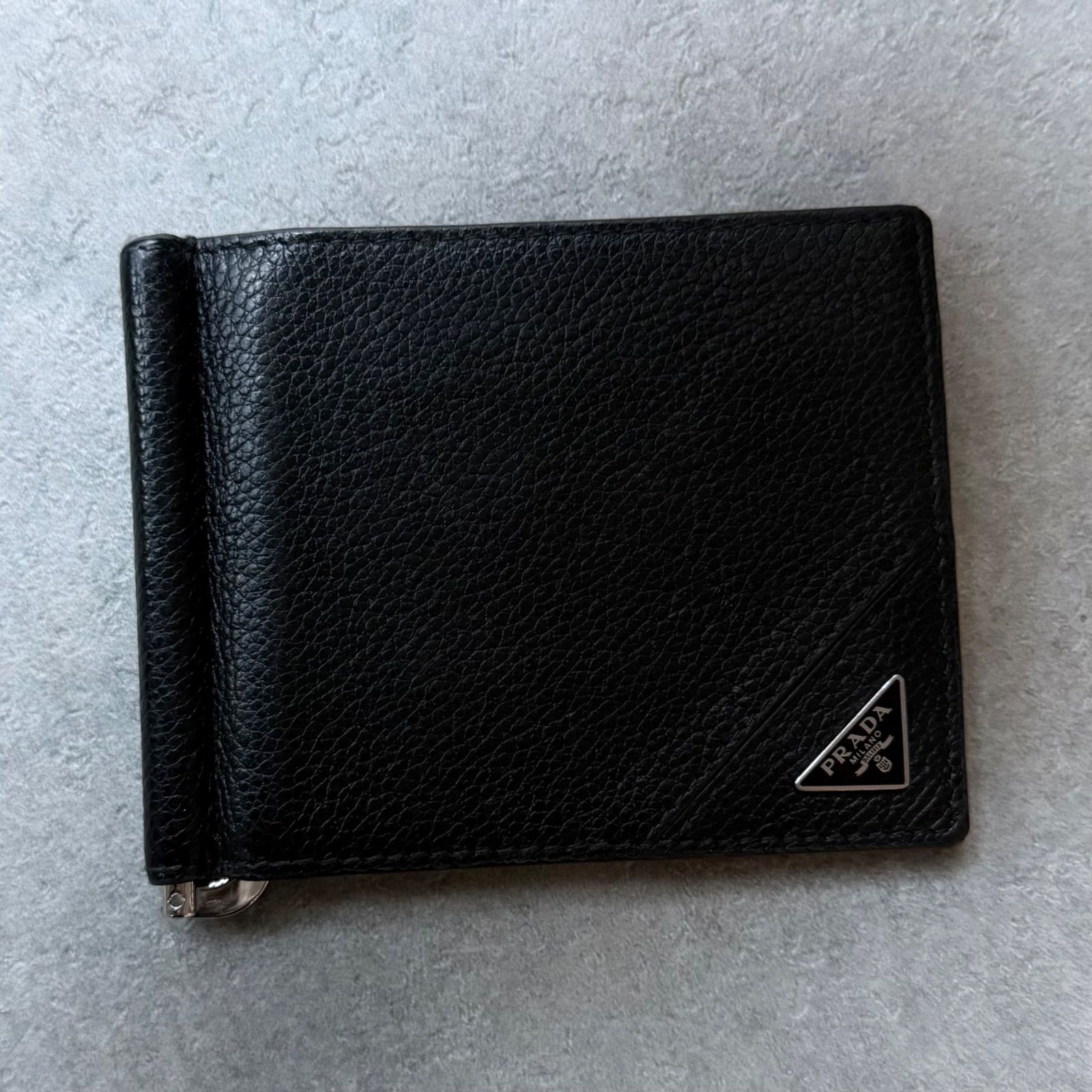美品 PRADA プラダ 三角ロゴ トライアングルロゴ マネークリップ