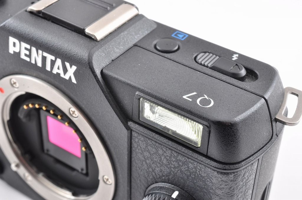 Pentax ペンタックス Q7 ブラック 12.4MP ミラーレスカメラ 02 5-15mm
