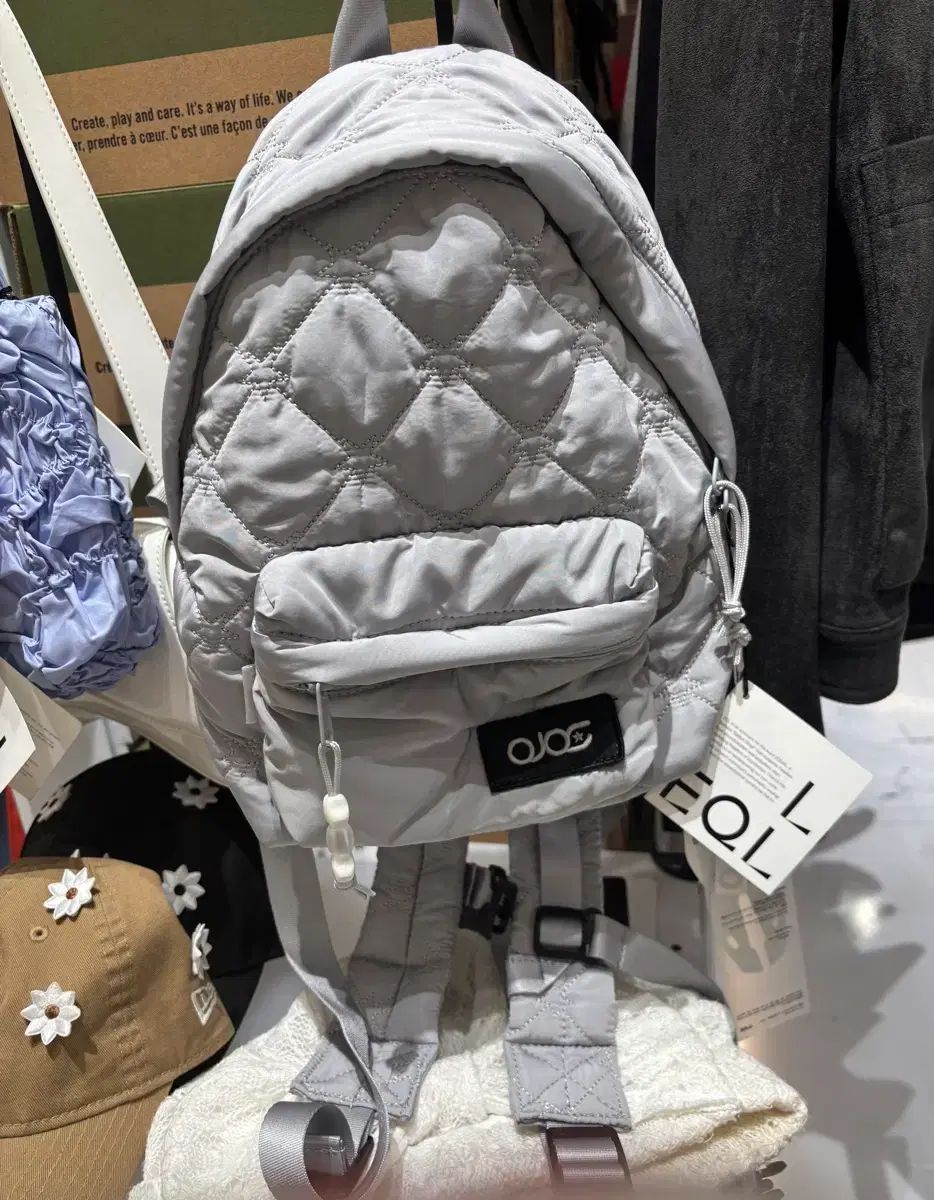 OJOS パデッド ミニ バックパック