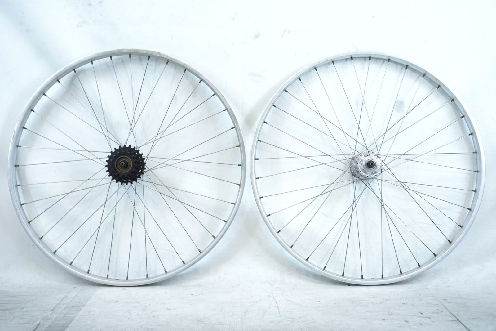 SHIMANO シマノ 600 ハブ ARAYA リム ボスフリー 5 S ホイールセット バ