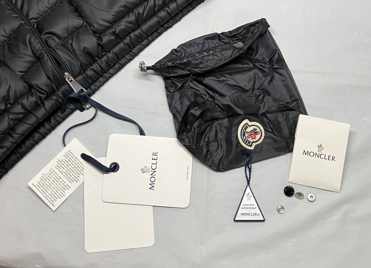 ダウンジャケット