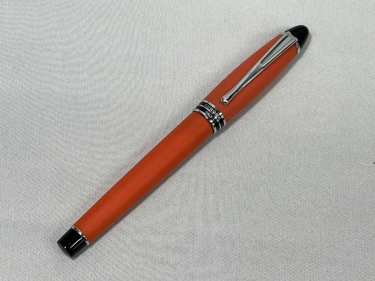 アウロラ 万年筆 イプシロン サテン オレンジ