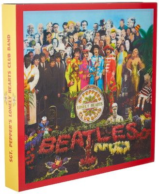 SGT PEPPER S LONELY HEARTS CLUB BAND SUPER DELUXE 4 CD DVD BLU RAY BOX SET PLUS 144 PAGE BOOK