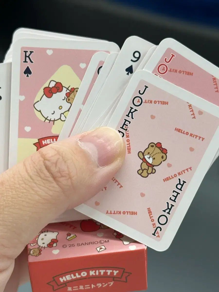 ハローキティ ミニ トランプ カード ガチャ - メルカリ