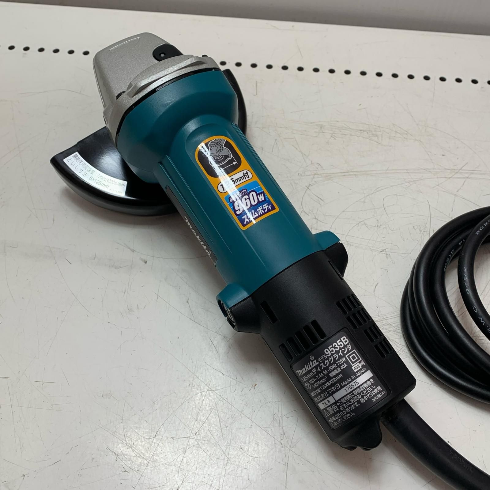MAKITA マキタ 125ｍｍ ディスクグラインダ 9535 B