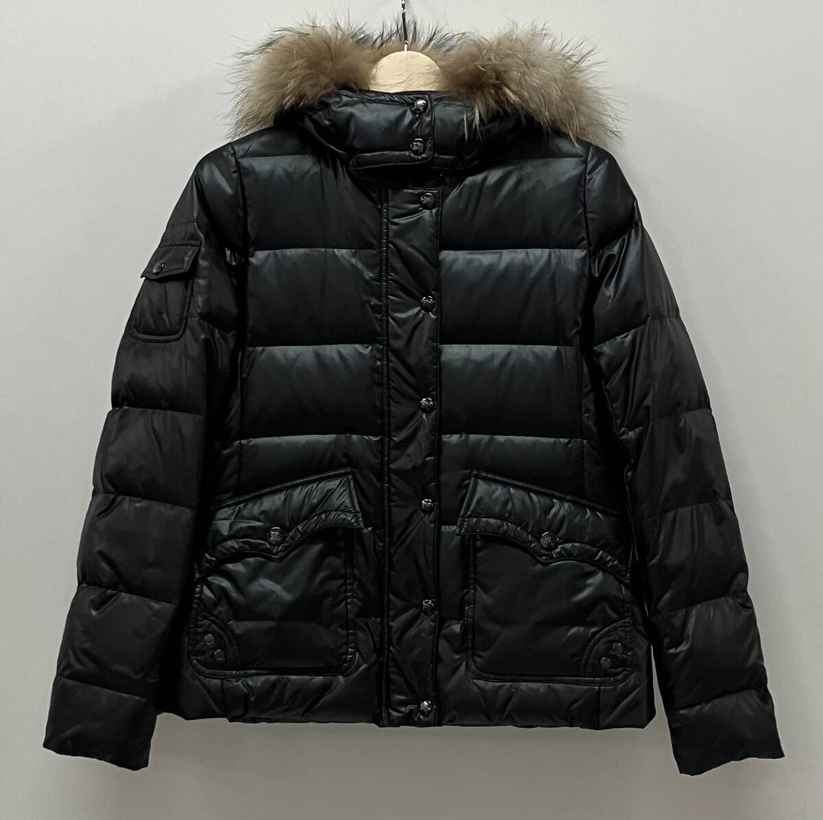 BLUE LABEL バーバリー ブルー レーベル FC 524-9693-09 ダウンジャケット サイズ38 ブラック ポリエステル 中国製