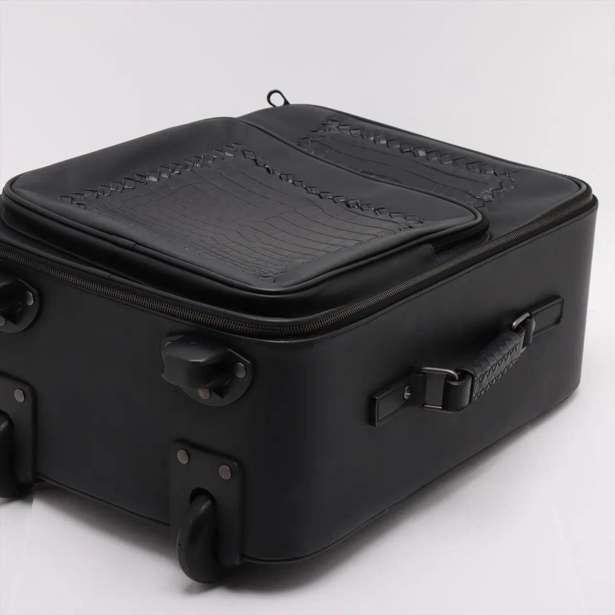 極美品BOTTEGA VENETA レザーケース マキシ　黒　箱袋付き 美品 ボッテガヴェネタ クロコ イントレチャート レザー スーツケース