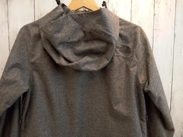 マウンテンパーカー