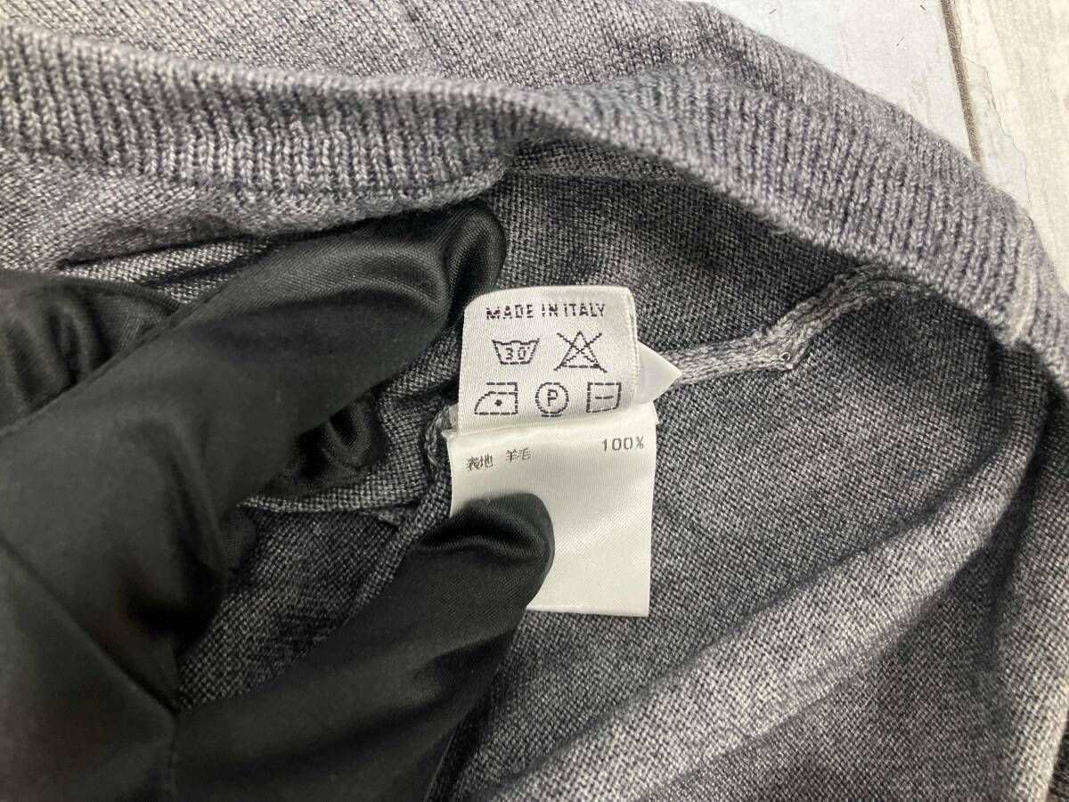 Cruciani クルチアーニ Vネックニット 46サイズ グレー - メルカリ