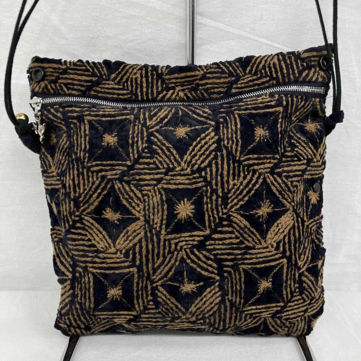 mina perhonen ミナペルホネン ショルダーバッグ ya 9829 financier bag-flower circle-