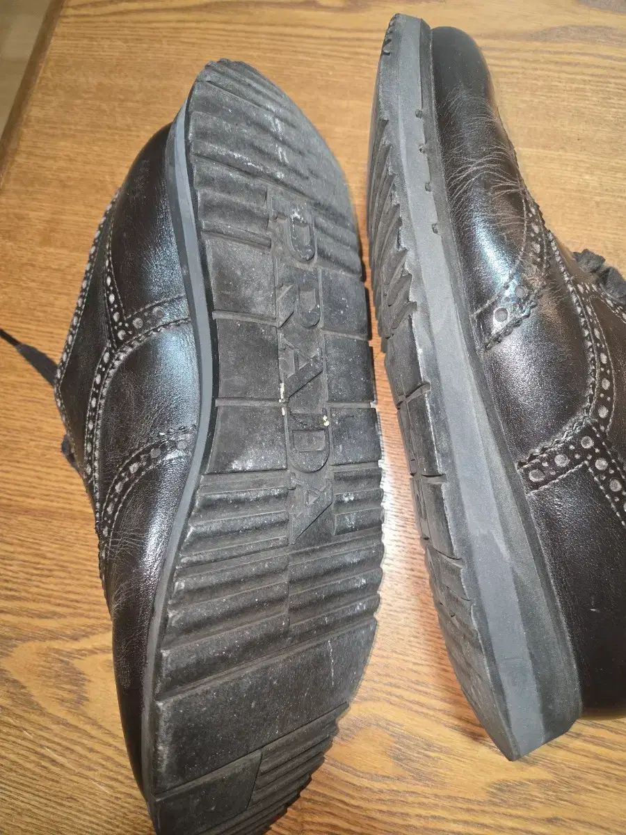 ウイングチップ シューズ