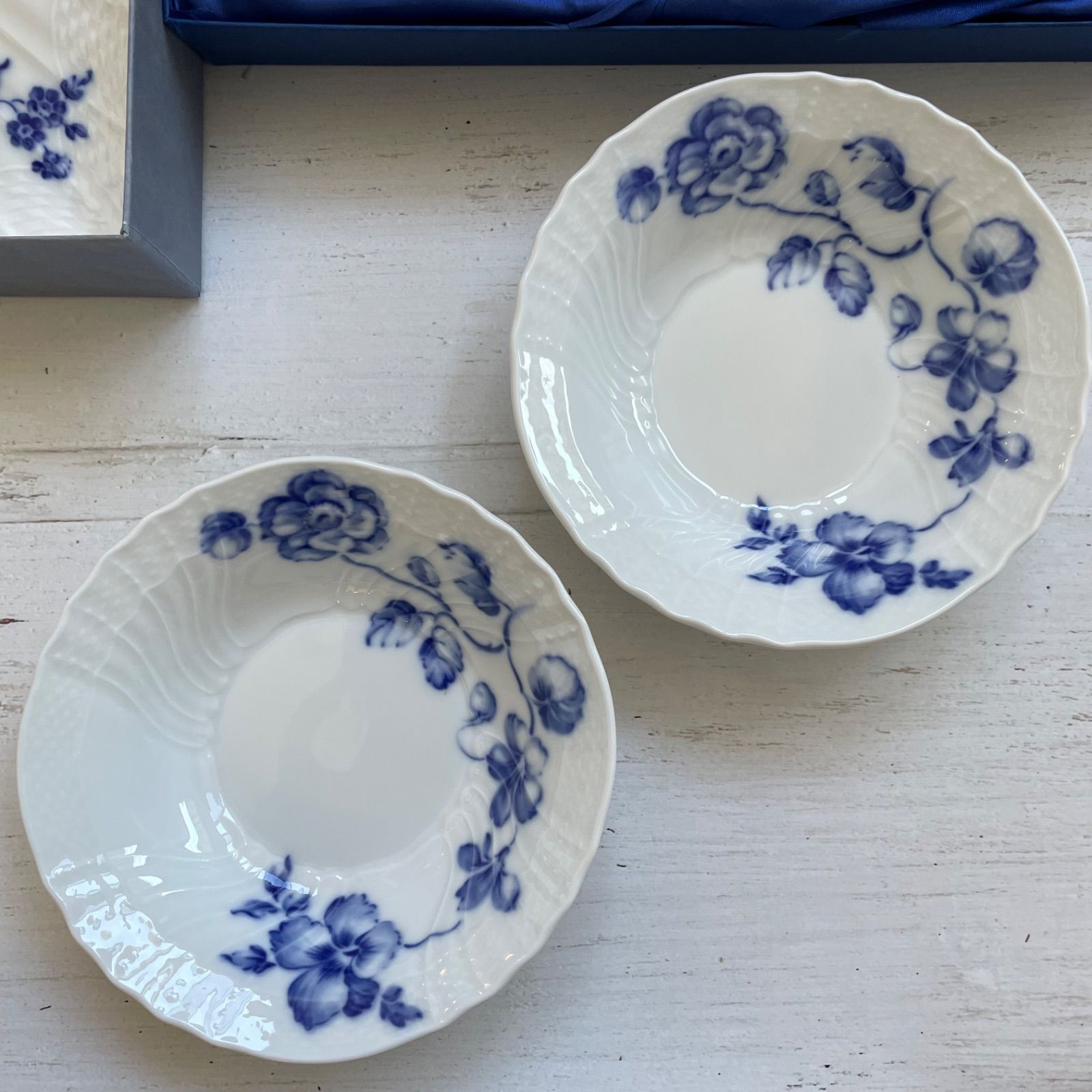 新品 ブランド箱入りリチャードジノリ ローズブルースクエア皿1枚＋