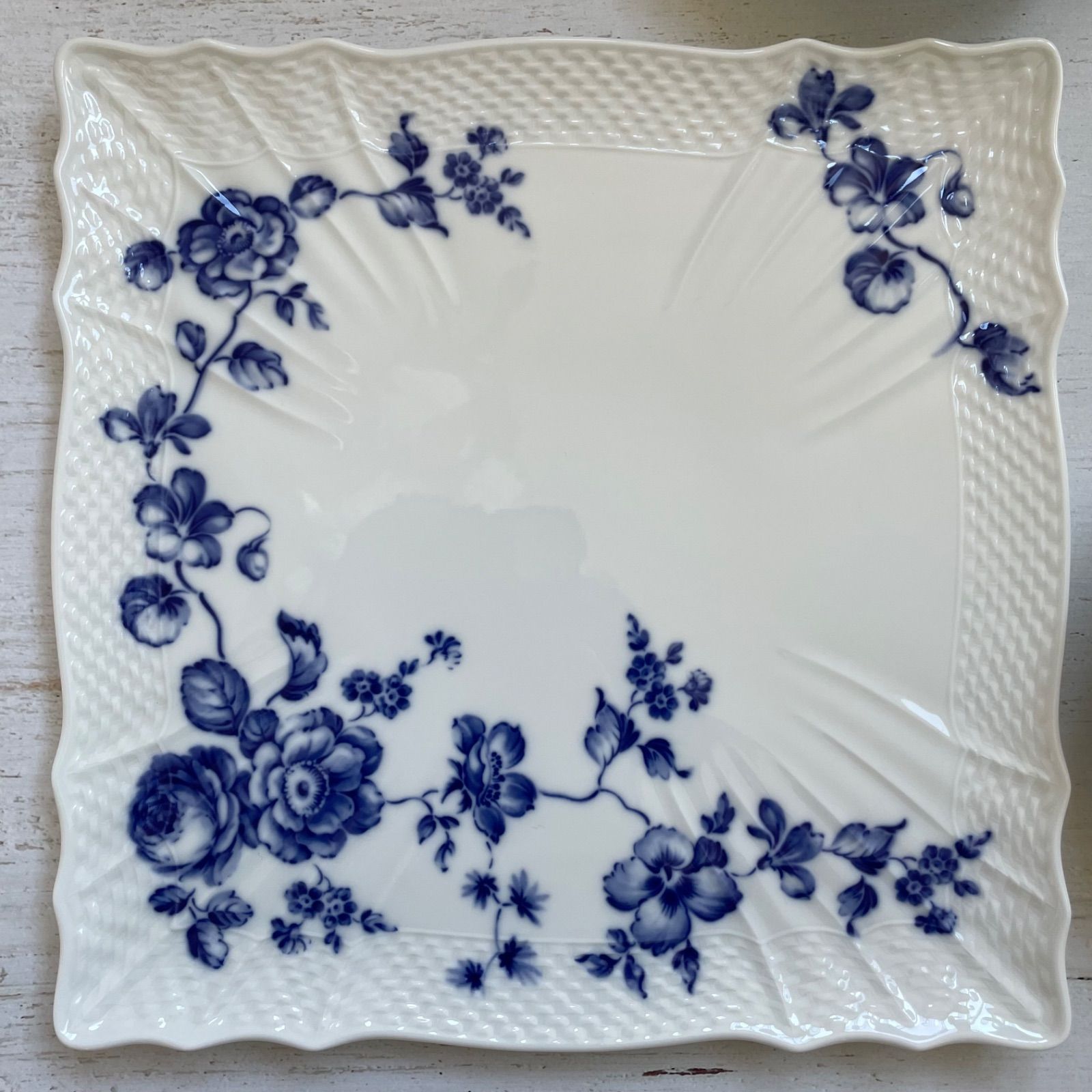 新品 ブランド箱入りリチャードジノリ ローズブルースクエア皿1枚＋