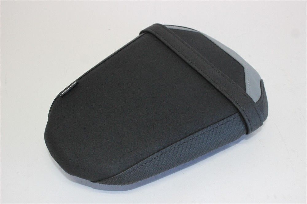 MT 07 2025 以降 カスタム リアシート 本体付き 灰Xカーボン調