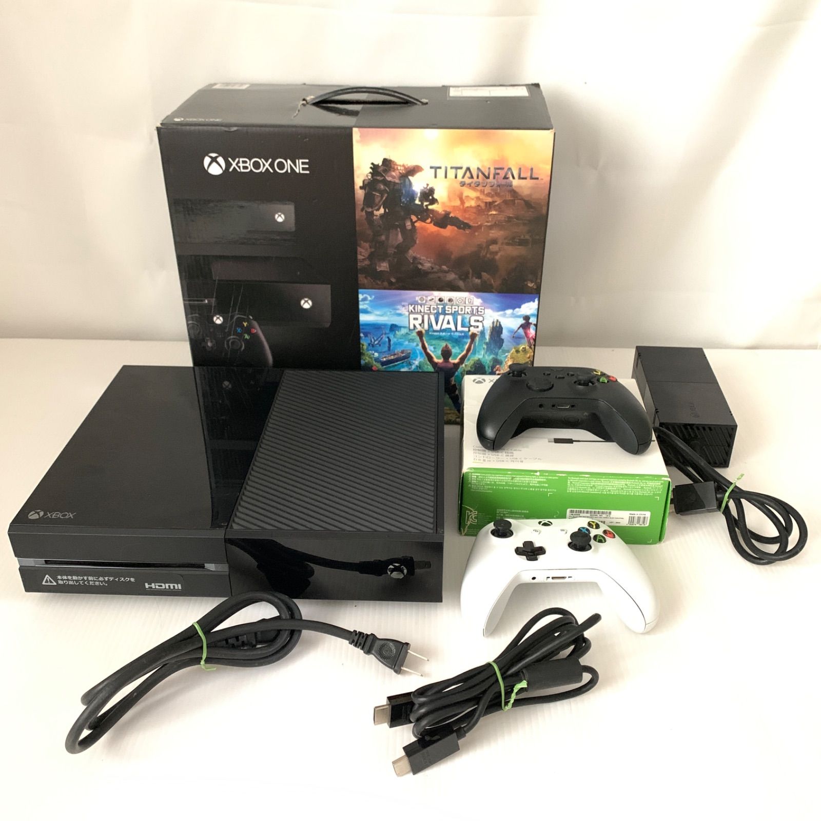 XBOX ONE CONSOLE MODEL 1540 コントローラー ２ 箱違い品 M 71217 15