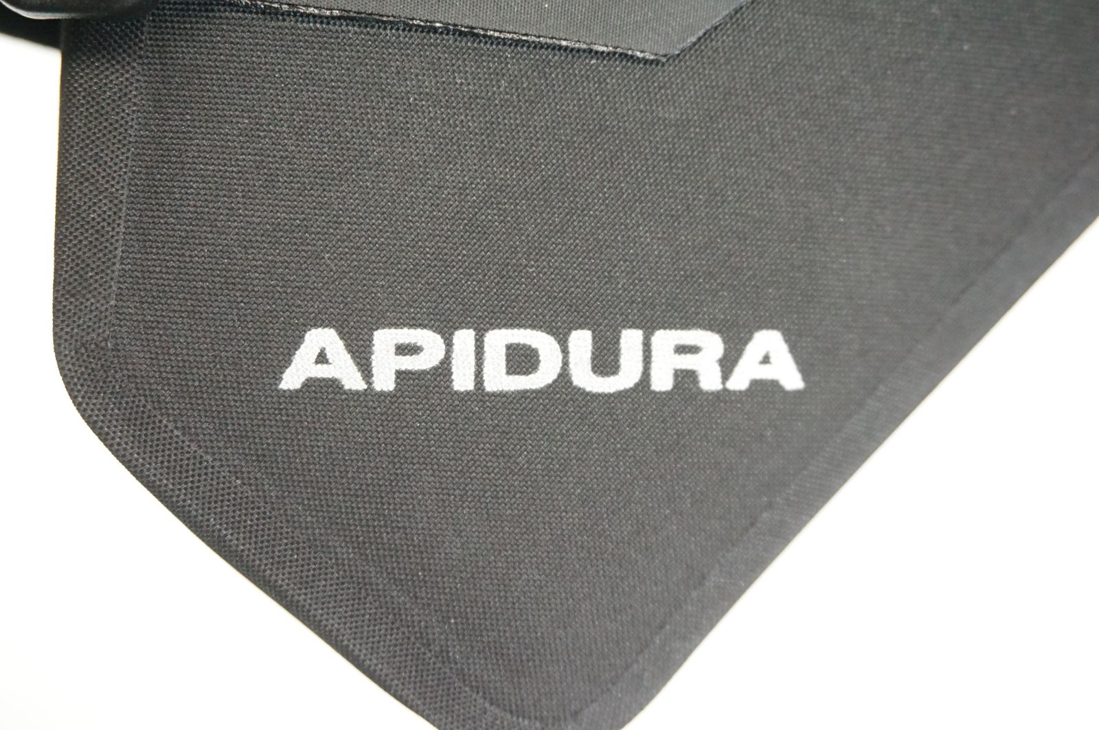 APIDURA x MAAP 「アピデュラxマープ」 SADDLE PACK サドルバッグ