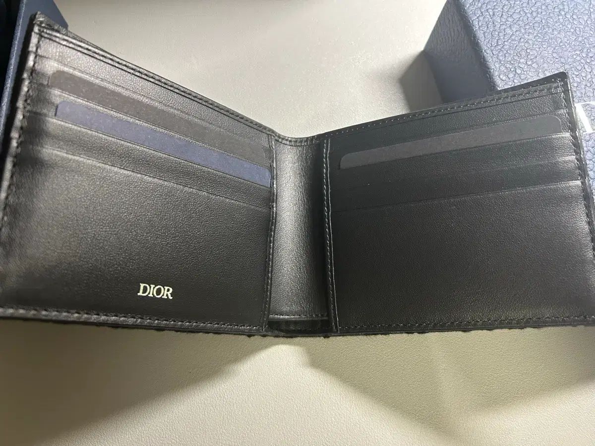 ディオール オブリーク